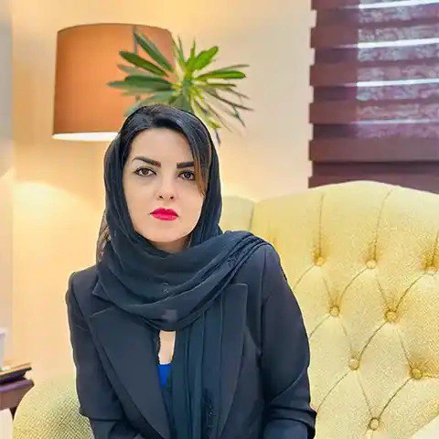 مینا آذران