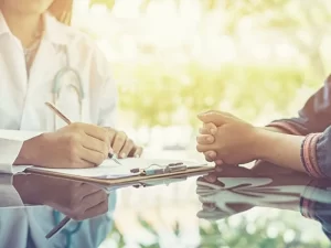 مزایای مراجعه به بهترین دکتر روانشناس در فرشته